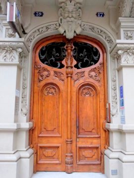 La Ribera district Barcelona - walking neighborhood, beautiful doors, architecture