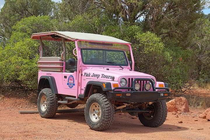 Honanki Pink Jeep Tours