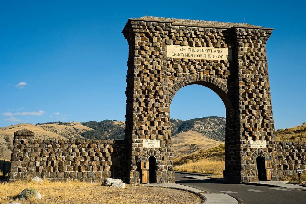 Roosevelt Arch at the entrance to Yellowstone.